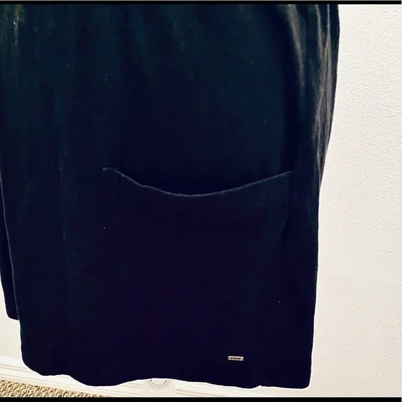 PINK Victoria’s Secret Black Skirt with Pockets - Picture 4 of 8